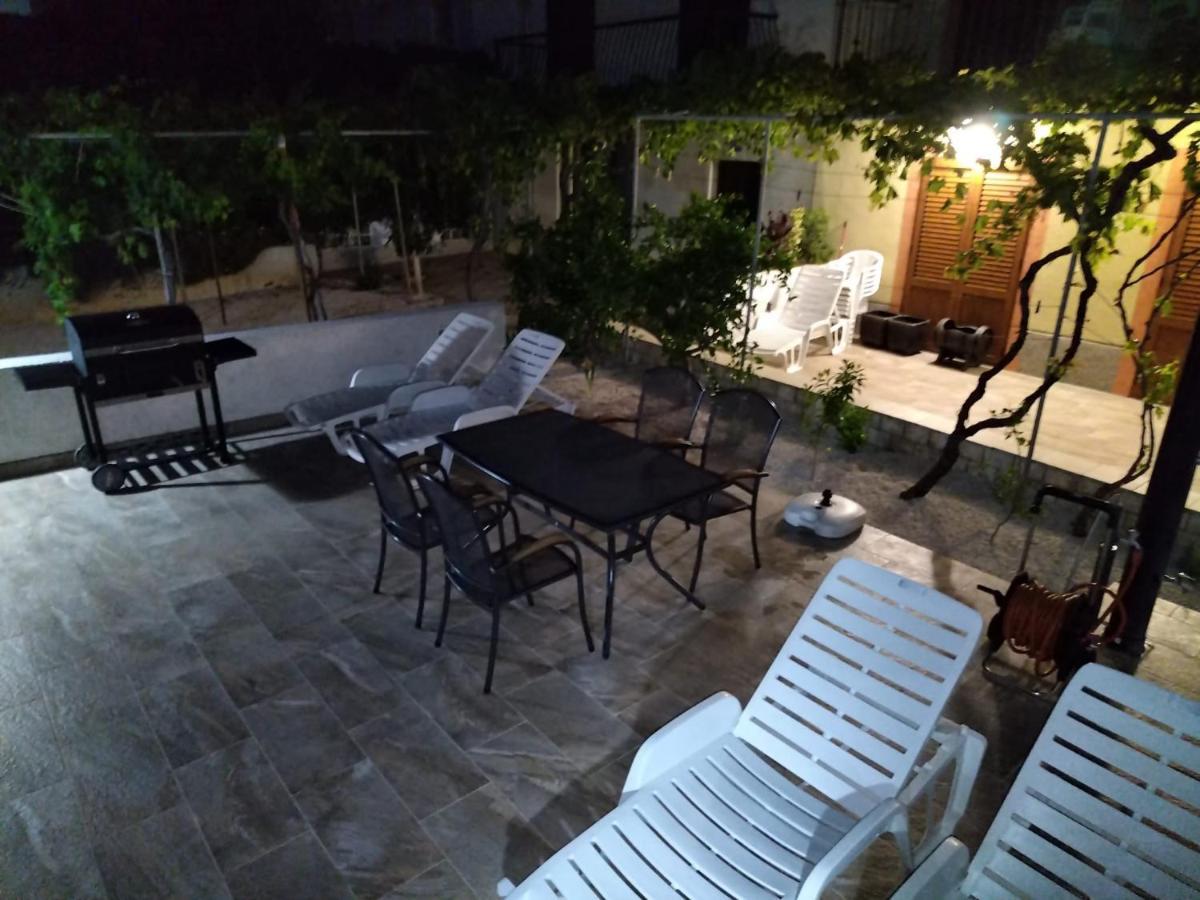Apartmani Katarina Barbat na Rabu Екстериор снимка