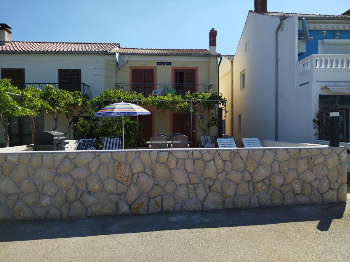 Apartmani Katarina Barbat na Rabu Екстериор снимка