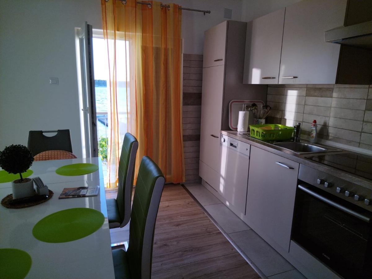 Apartmani Katarina Barbat na Rabu Екстериор снимка