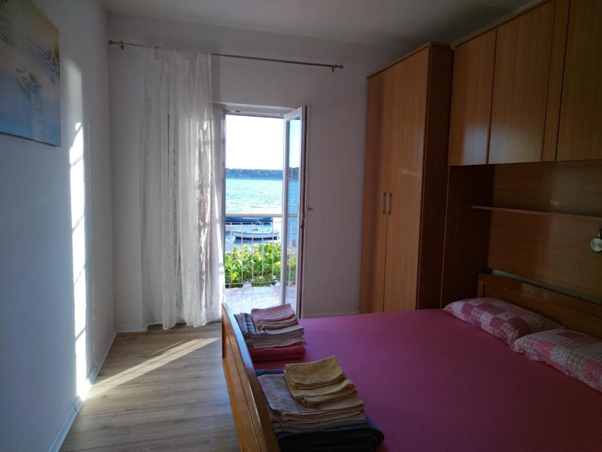 Apartmani Katarina Barbat na Rabu Екстериор снимка