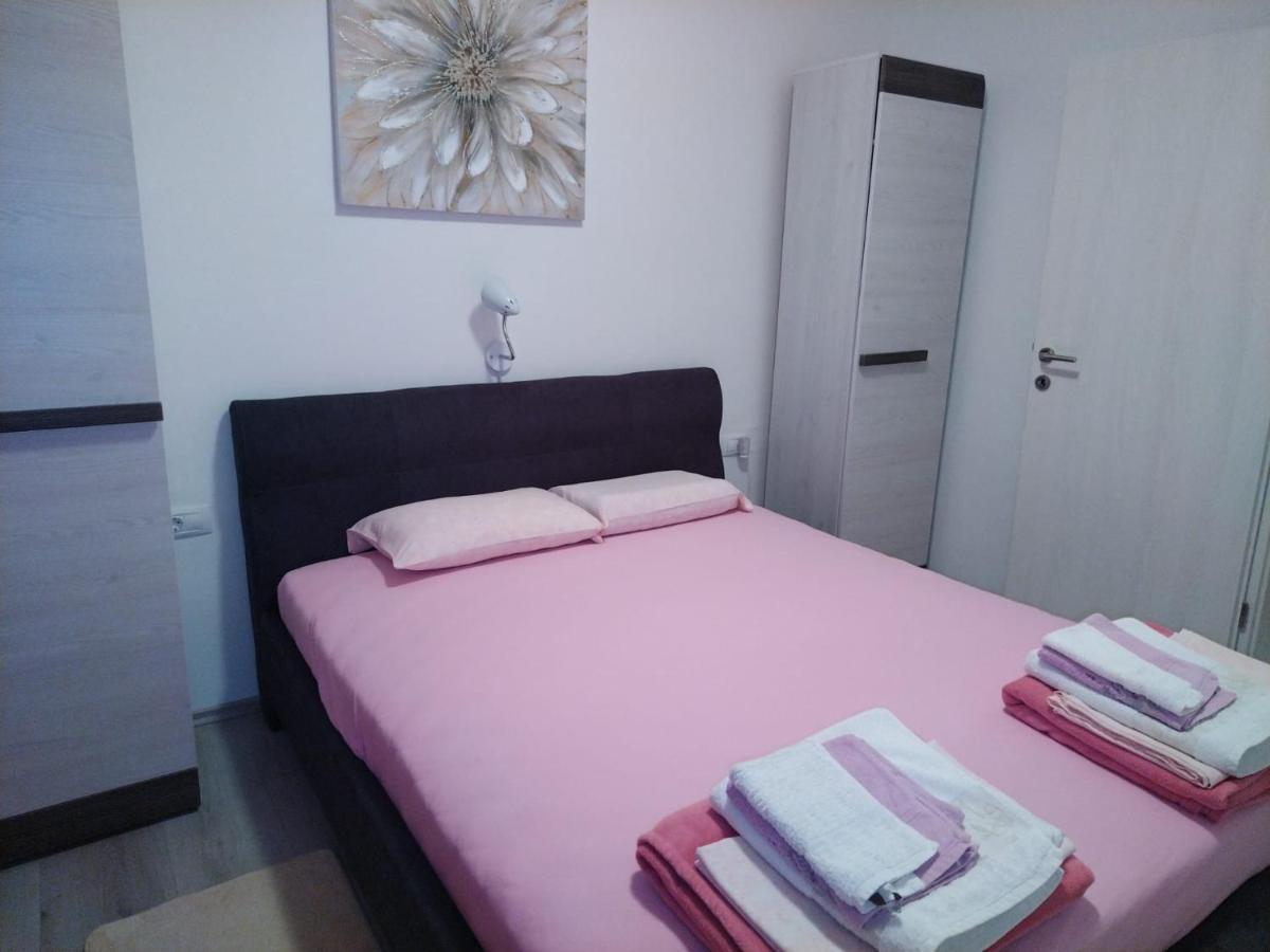 Apartmani Katarina Barbat na Rabu Екстериор снимка