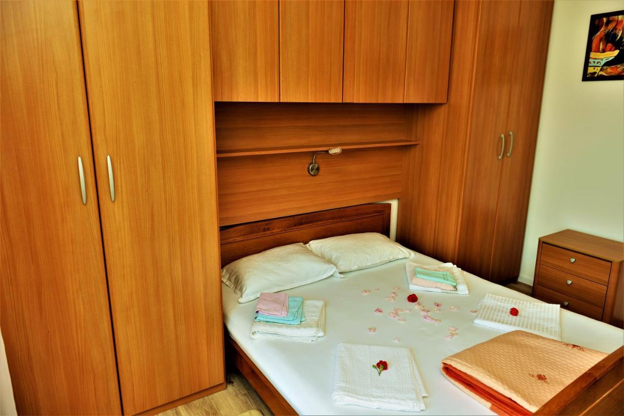 Apartmani Katarina Barbat na Rabu Екстериор снимка