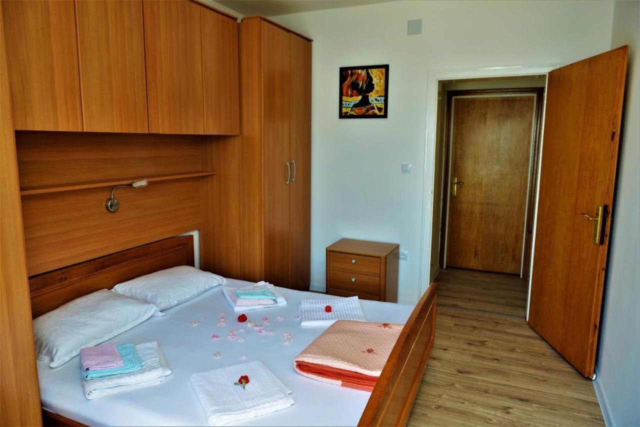 Apartmani Katarina Barbat na Rabu Екстериор снимка